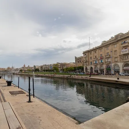 Duplex Marina
